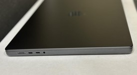 Good
													MacBook Pro Late 2023 (M3) - 16" - Apple M3 Pro 12-core, Black, 512 GB, 18 GB, 18-core GPU, photo 4 of 10