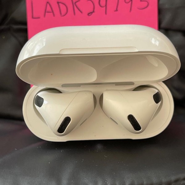 Apple AirPods 4th Gen - Active Noise Cancellation