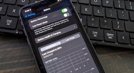 Good
													Apple iPhone 11 - Unlocked, Purple, 64 GB, A2111, photo 4 of 10