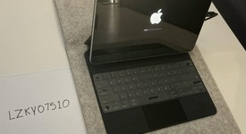 Mint
													Apple iPad Pro 12.9" 6th Gen 2022 - Unlocked, Silver, 1 TB, photo 1 of 8