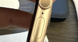 Mint
													Apple Watch Series 10 42mm - Unlocked, Rose Gold, A3001 - Cellular, Aluminum, photo 2 of 5