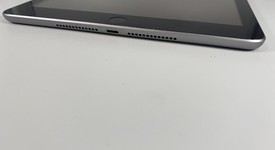 Good
													Apple iPad 5th Gen - Wi-Fi, Gray, 128 GB, A1822, photo 5 of 8