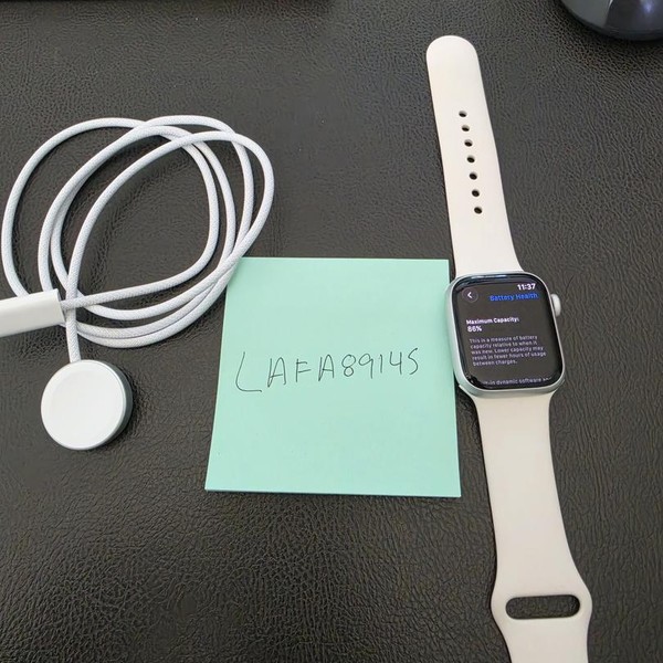 Apple Watch Series 9 41mm - Unlocked, Silver, A2982 - Cellular, Aluminum
