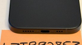 Mint
													Apple iPhone 16 - Unlocked, Black, 128 GB, A3081, photo 5 of 8