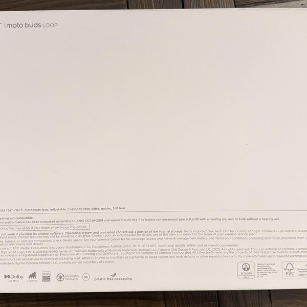 Motorola Razr 60 - Unlocked Non-US, PANTONE Ice Melt, 256 GB