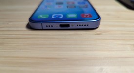 Good
													Apple iPhone 16 - Verizon, Ultramarine, 128 GB, A3081, photo 3 of 9