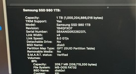 Good
													MacBook Pro 2015 (Retina) - 15" - Silver, 1 TB, 16 GB, photo 5 of 10