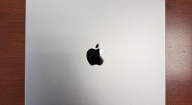 Mint
													Apple iPad Pro 12.9" 6th Gen 2022 - Unlocked, Gray, 256 GB, photo 4 of 15