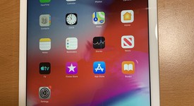 Good
													Apple iPad Air - Wi-Fi, Silver, 32 GB, photo 1 of 4