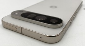 Good
													Google Pixel 9 Pro XL - Unlocked, Porcelain, 256 GB, 16 GB, GGX8B, photo 4 of 5