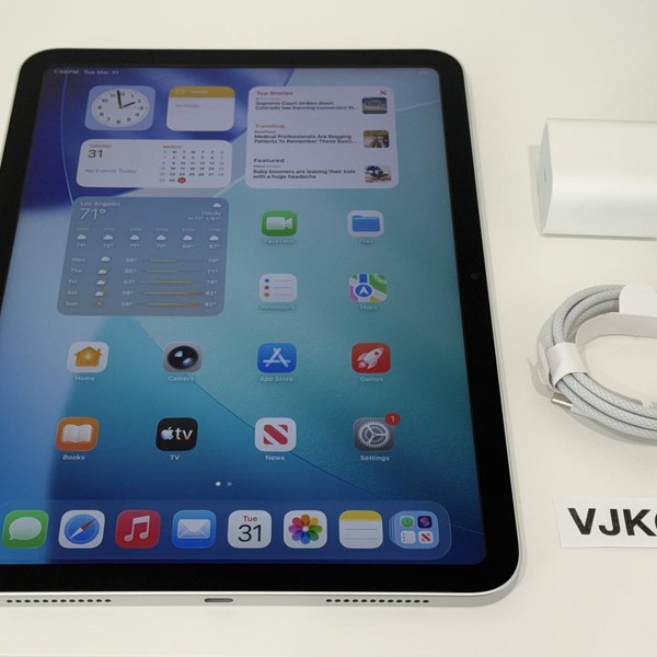 Apple iPad 11th Gen - Wi-Fi, 128 GB, Silver, A3354