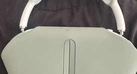 Used
													Apple AirPods Max - Green, photo 4 of 8