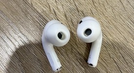Used
													Apple AirPods Pro 2 - USB-C, photo 4 of 6