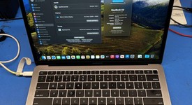 Mint
													MacBook Air 2019 - 13" - I5, Silver, 512 GB, 16 GB, photo 1 of 11