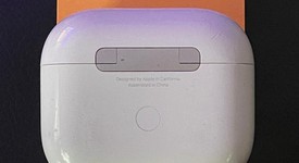 Used
													Apple AirPods 3rd Gen - Lightning Case, photo 3 of 5