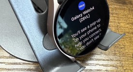 Good
													Samsung Galaxy Watch4 - Unlocked, Gold, 40mm, photo 3 of 5