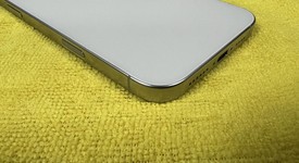 Good
													Apple iPhone 16 Pro Max - Unlocked, White, 256 GB, A3084, photo 4 of 9