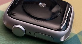 Good
													Apple Watch SE 1st Gen 40mm - Silver, A2351 - GPS, Aluminum, photo 5 of 6