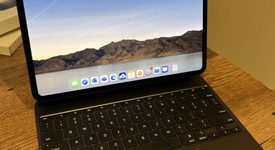 Mint
													Apple iPad Pro 13" (M4) 2024 - Unlocked, Black, 2 TB, 16 GB, A2926, Nano-texture Glass, photo 3 of 14