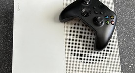 Good
													Xbox One S (2016) - White, 500 GB, photo 1 of 8