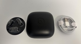 Used
													Beats Powerbeats Pro - Black, photo 2 of 4