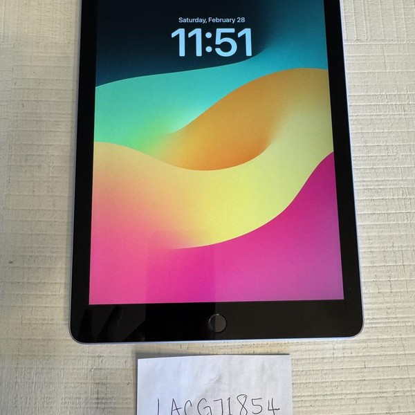 Apple iPad 6th Gen - Wi-Fi, 32 GB, Gray, A1893