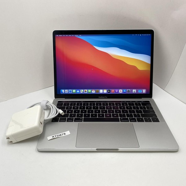 MacBook Pro 2016 (With Touch Bar) - 13 inch - 256 GB, Silver, 16 GB