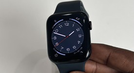 Mint
													Apple Watch SE 2nd Gen 44mm - Unlocked, Midnight, A2727 - Cellular, Aluminum, photo 5 of 15