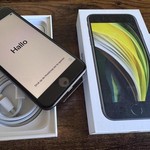 Mint Apple iPhone SE 2nd Gen 2020 - Unlocked, 64 GB, Black, A2275