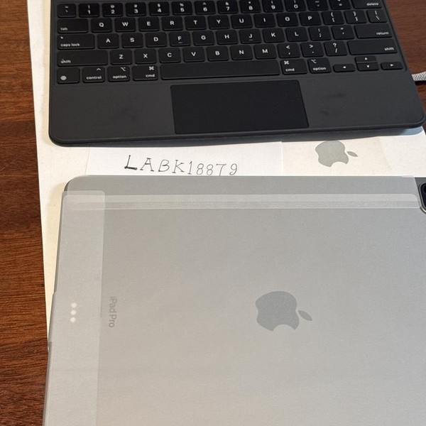 Apple iPad Pro 12.9 inch 6th Gen 2022 - Wi-Fi, 512 GB, Gray