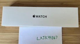 New
													Apple Watch SE 1st Gen 44mm - Unlocked, Silver, A2354 - Cellular, Aluminum, photo 1 of 2