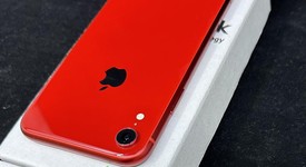 Mint
													Apple iPhone Xr - Unlocked, Red, 64 GB, A1984, photo 3 of 5