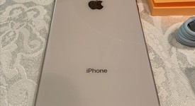 Mint
													Apple iPhone 8 Plus - Verizon, Gold, 64 GB, A1864, photo 3 of 11