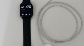 Good
													Apple Watch SE 2nd Gen 44mm - T-Mobile, Midnight, A2727 - Cellular, Nike, photo 4 of 5