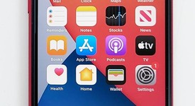 Mint
													Apple iPhone SE 2nd Gen 2020 - Consumer Cellular, Red, 64 GB, A2275, photo 1 of 1