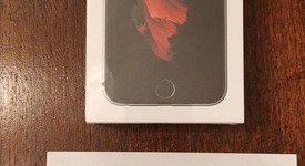 New
													Apple iPhone 6S - Cricket, Grey, 32 GB, A1633, photo 1 of 2