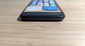 Fair
													Apple iPhone SE 3rd Gen 2022 - Unlocked, Midnight, 64 GB, A2595, photo 5 of 13