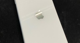 Mint
													Apple iPhone SE 2nd Gen 2020 - Unlocked, White, 128 GB, A2275, photo 5 of 11
