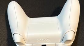 Mint
													Xbox Series X (2020) - Robot White, 1 TB, All-Digital, photo 4 of 9
