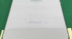 Mint
													Apple iPhone 8 - Unlocked, Silver, 64 GB, A1863, photo 5 of 6