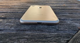 Good
													Apple iPhone 7 - Verizon, Gold, 256 GB, A1660, photo 5 of 14