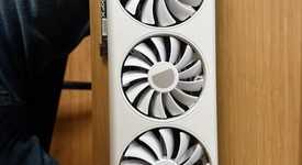 Used
													XFX Radeon RX 7800 XT - RX-78TQICKW9, SPEEDSTER QICK 319 CORE WHITE, photo 1 of 4