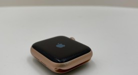 Fair
													Apple Watch Series 6 40mm - Unlocked, Gold, A2293 - Cellular, Aluminum, photo 2 of 7