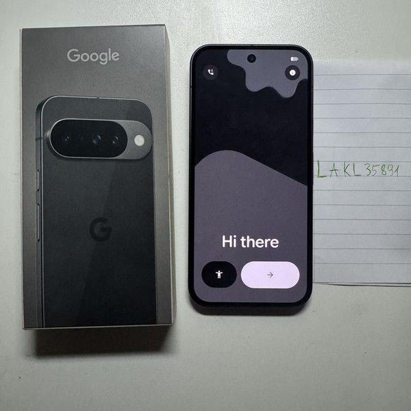 Google Pixel 10 - T-Mobile, 128 GB, Obsidian, GLBW0