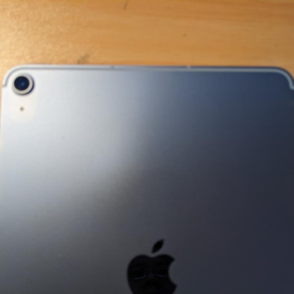 Apple iPad Air 4th Gen - Unlocked, 64 GB, Silver, A2324