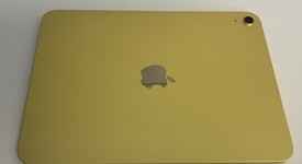 Good
													Apple iPad 11th Gen - Unlocked, Yellow, 128 GB, A3355, photo 4 of 6
