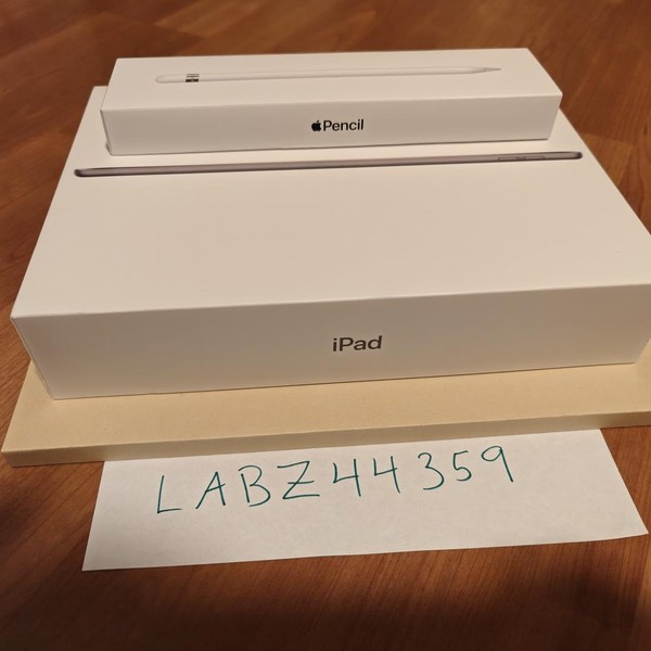 Apple iPad 9th Gen - Wi-Fi, 64 GB, Gray, A2602