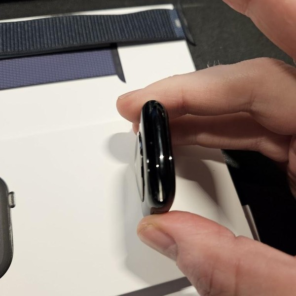 Apple Watch Series 11 46mm - Jet Black, A3333 - GPS, Aluminum