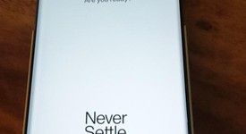 Mint
													OnePlus 11 - Unlocked, Black, 256 GB, 16 GB, CPH2451, photo 4 of 10