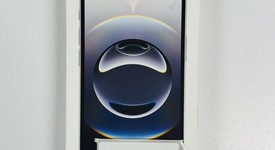 New
													Apple iPhone 16e - AT&T, White, 128 GB, A3212, photo 2 of 5